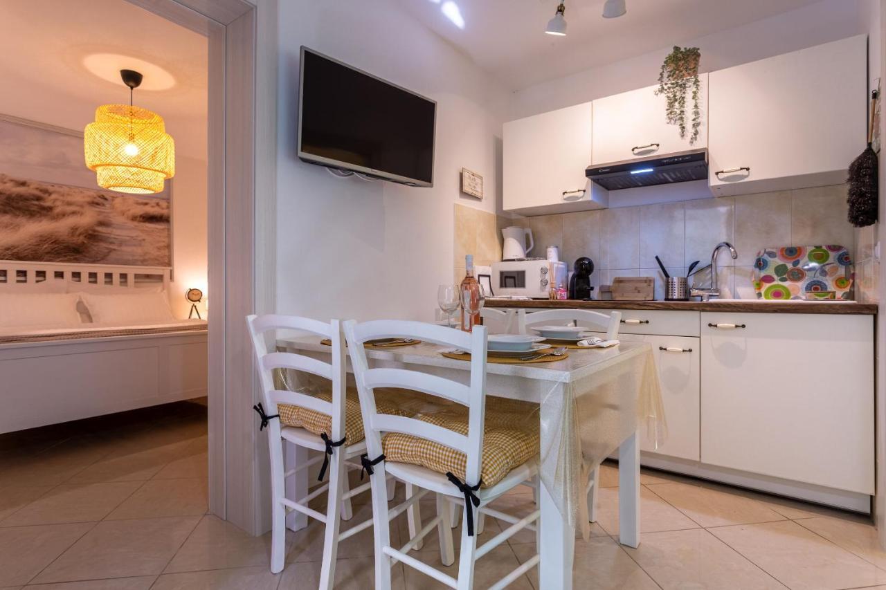 Apartment Magnolia Šilo Buitenkant foto